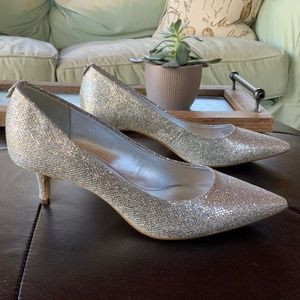 MICHAEL Michael Kors Silver Glitter Kitten Heel Pumps, Size 8, NWOT